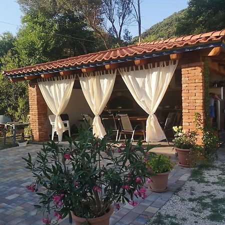 Apartments Olivera Supetarska Draga Bagian luar foto
